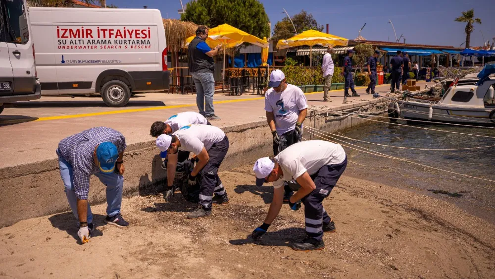 Çevre Haftası’nda plajdan 750 kilogram atık toplandı