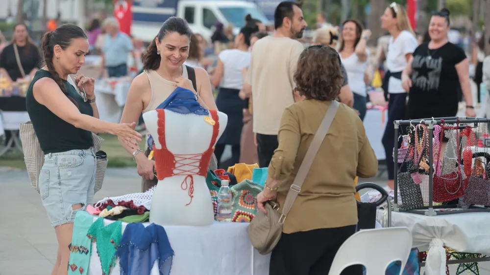 Karantina Meydanı kermesine kavuştu