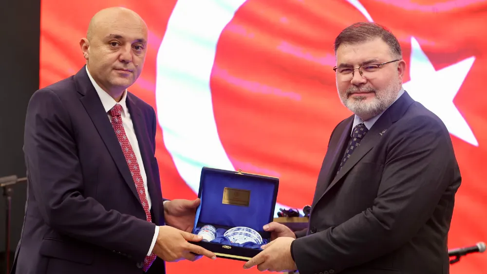 AK Parti İl Başkanı Saygılı CHP'ye yüklendi: Taht kavgalarının bedelini İzmir’e ödetmeye çalışıyorlar