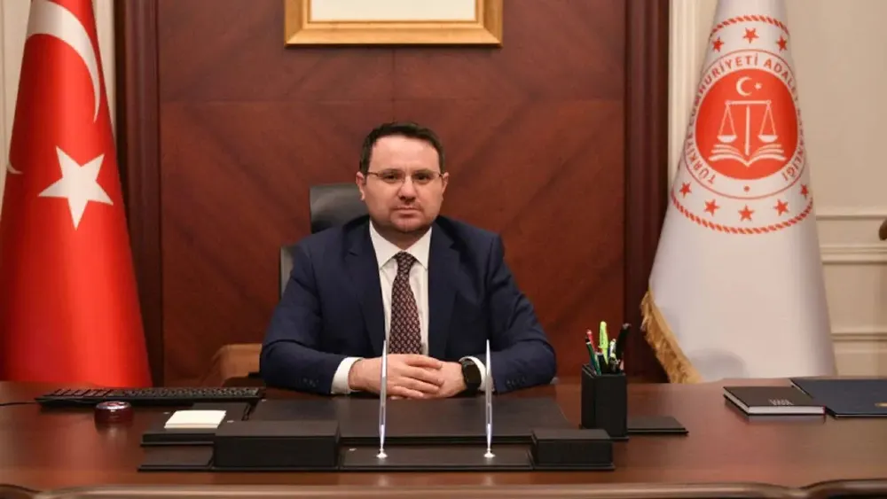Bakan Gürlek’ten, Rahmi Koç açıklaması: Adaletin terazisi kimsenin servetine, unvanına veya statüsüne göre tartmaz
