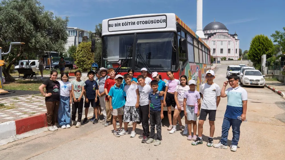 Dobidob yollarda çocuklar doğa nöbetinde