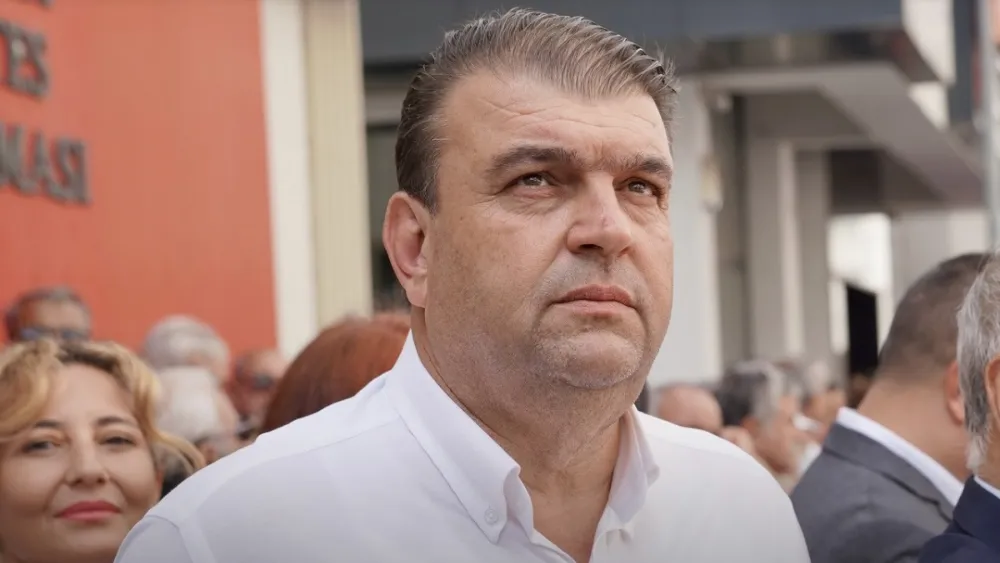 Tutuklanan Başkan Yetişkin, görevden uzaklaştırıldı!