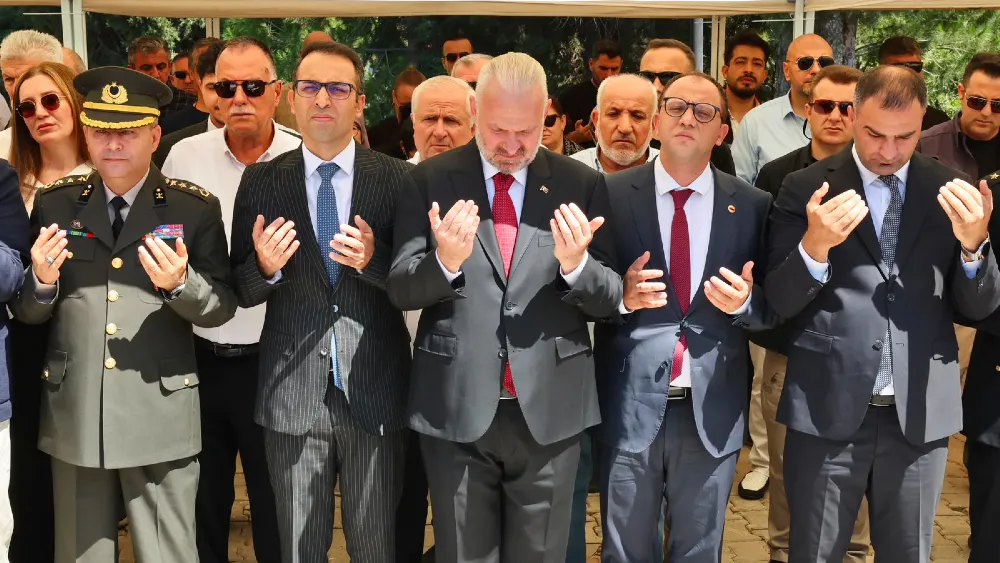 15 Temmuz Şehitleri Menemen’de dualarla anıldı… Pehlivan: Yüzyıl geçse de unutturmayacağız