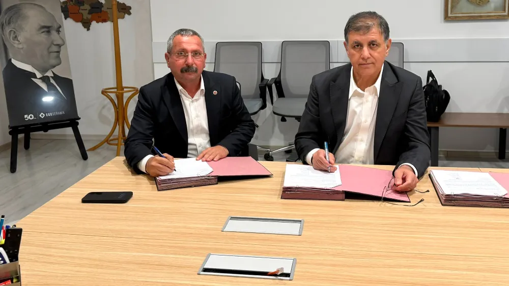 İzmir Büyükşehir ve şirketlerinde 3 bin 300 işçiyi kapsayan toplu iş sözleşmesinde imzalar atıldı