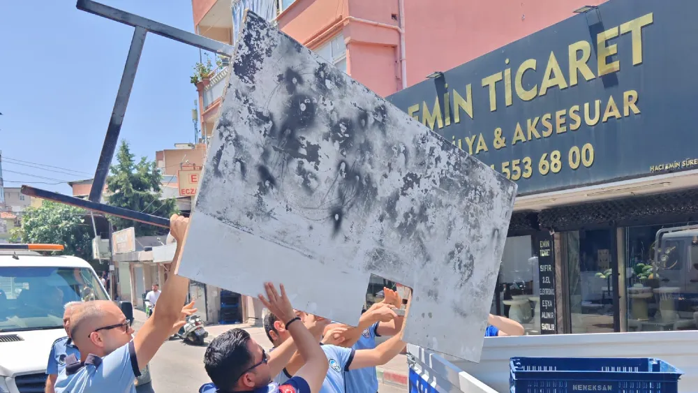 Bayraklı’da kamusal alan işgallerine ortak denetim