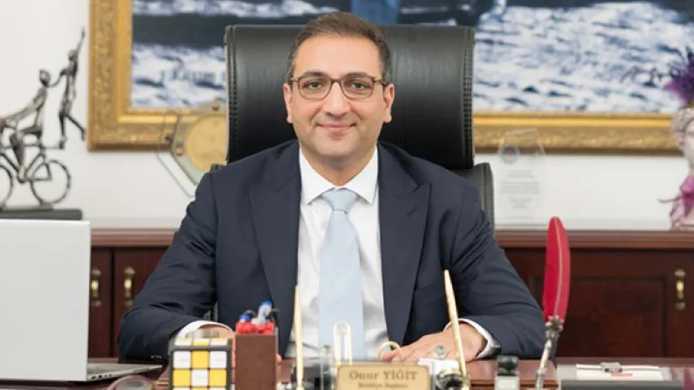 Balçova Belediye Başkanı Onur Yiğit görevden uzaklaştırıldı