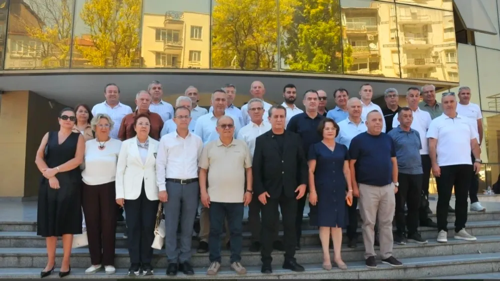 10 başkan Yeni Parti’ye geçti: Aydın’da CHP’li belediye kalmadı