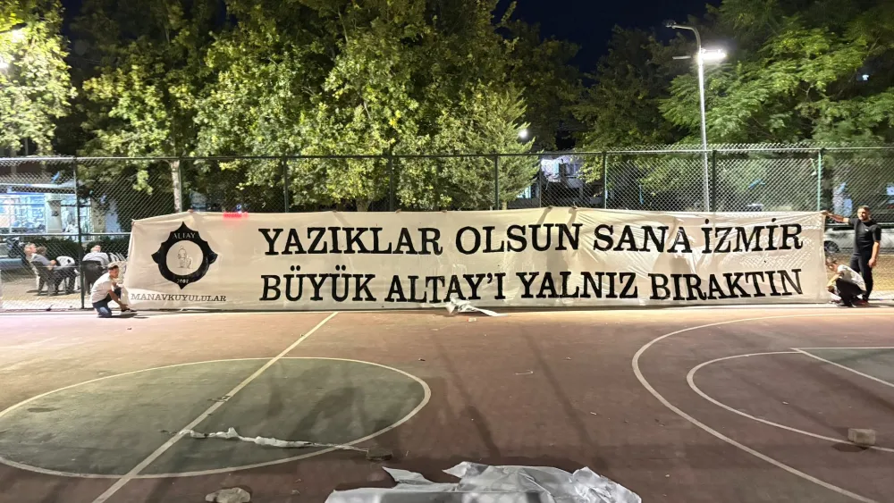 Altay’da taraftardan pankartlı tepki