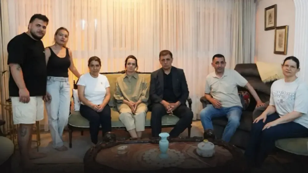 Tugay çiftinden Yetişkin ailesine destek ziyareti