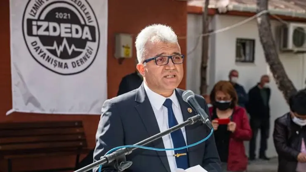 Depremzedelerden vahim iddialar: Müteahhitler ek faiz istiyor, Bakanlığı göreve davet ediyoruz