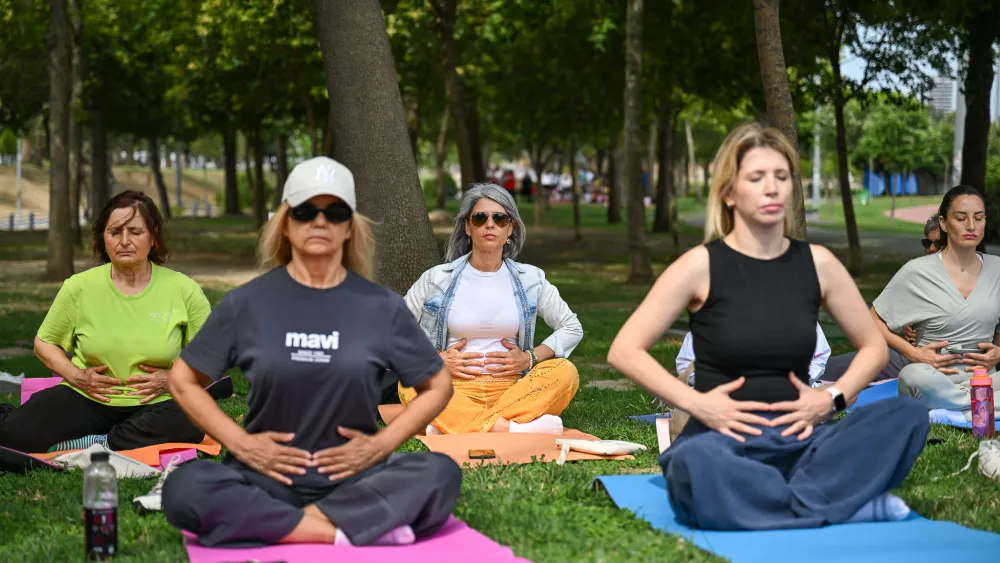 Aşık Veysel Rekreasyon Alanı’nda yoga ve meditasyon rüzgarı!
