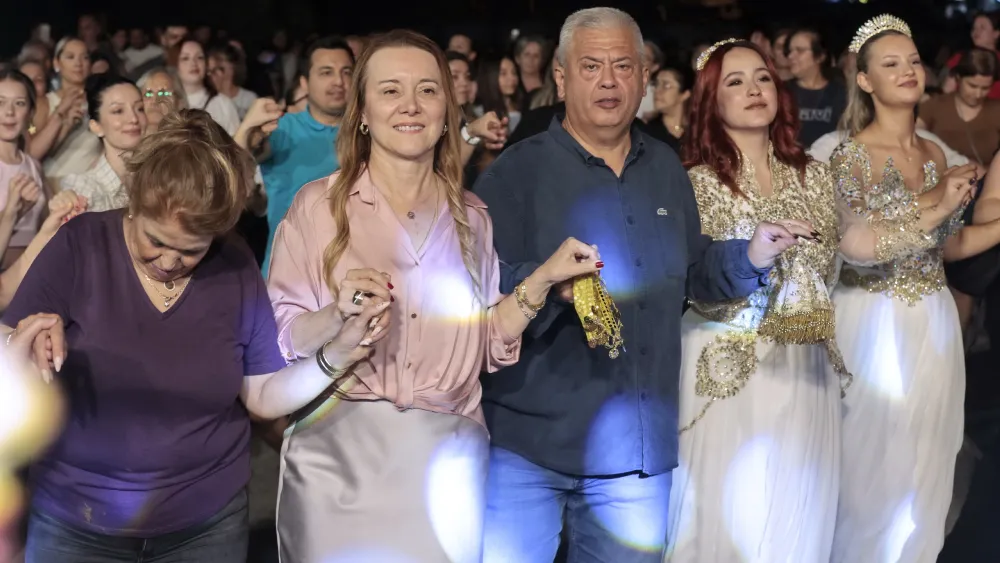 Gültepe’de Rumeli şenliği coşkusu... Başkan da halaya katıldı