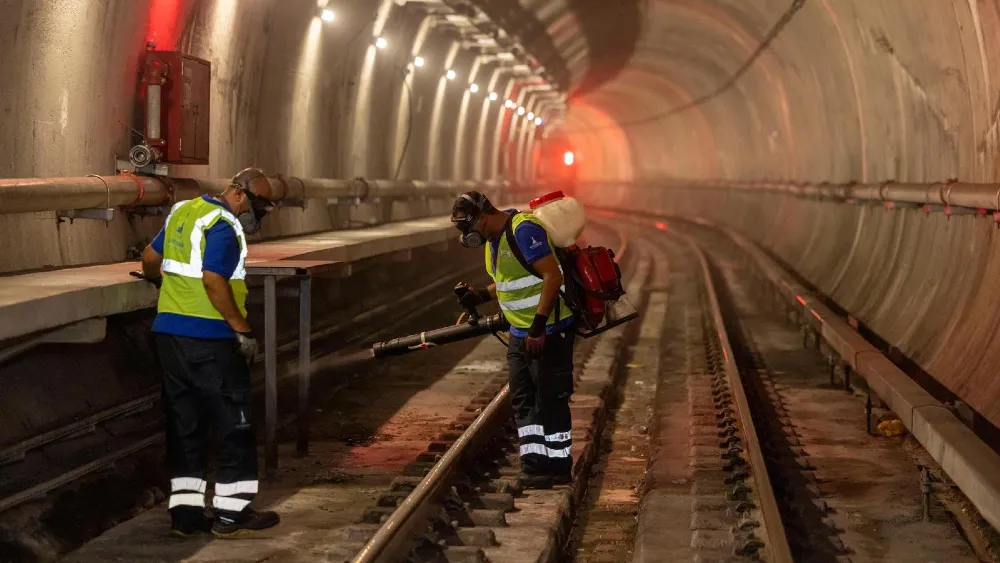 İzmir'de metro ağında çevre dostu sağlık nöbeti