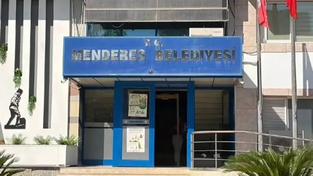 İzmir'de Menderes hareketliliği