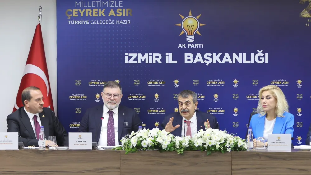 Milli Eğitim Bakanı Tekin ile Ak Parti İzmir İl Başkanlığı’nda eğitim zirvesi 