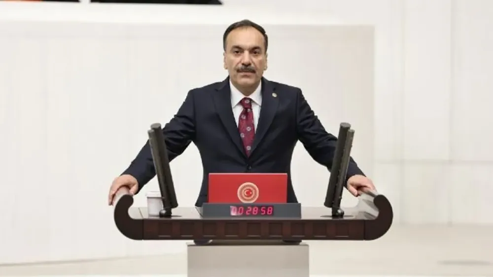 İzmir Milletvekili Bilici'nin yeni yol haritası belli oldu: AK Parti'ye katılıyor!