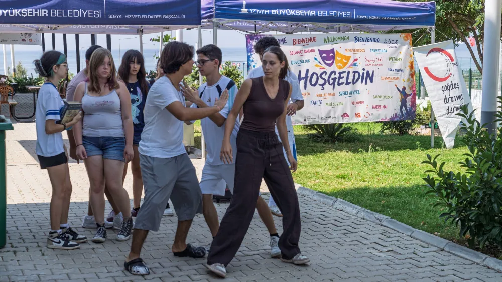 İzmir’de Avrupa Drama Buluşması: Gençler ortak hikâyeler yazıyor