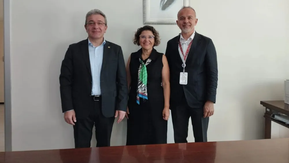 Dokuz Eylül Üniversite Hastanesi’nde devir teslim: Yeni Başhekim Prof. Dr. Emel Çalıkoğlu