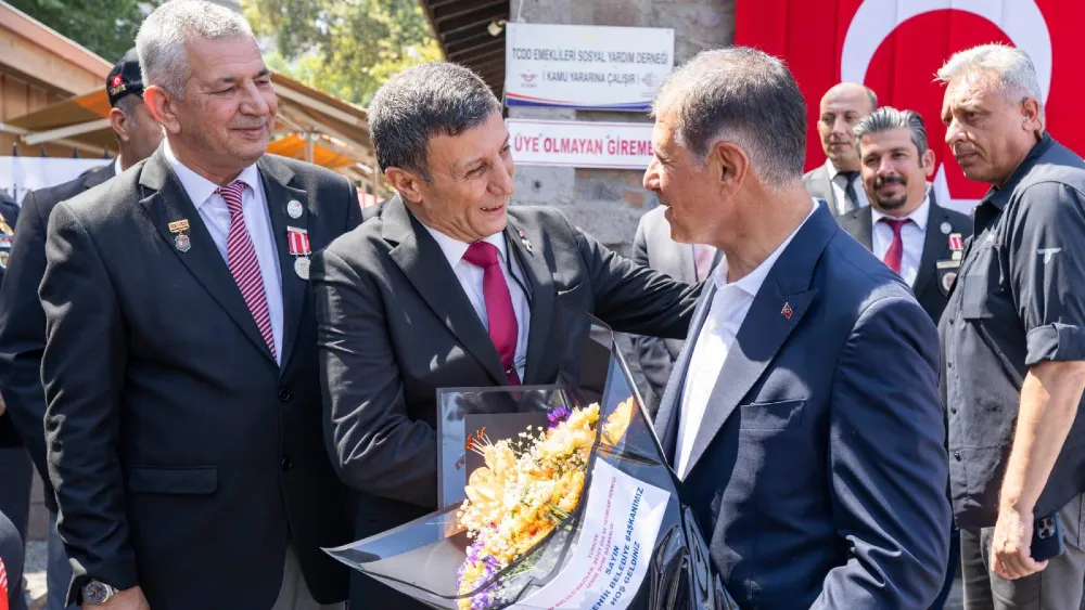 Başkan Tugay: Şehit ailelerimiz ve gazilerimiz baş tacımız