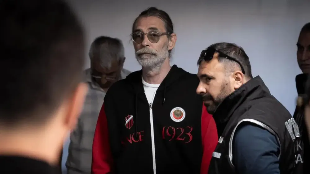 Erdal Beşikçioğlu tutuklandı