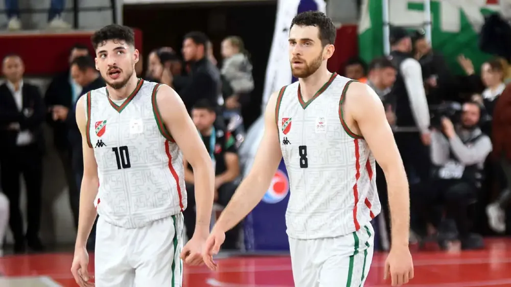 Karşıyaka Basketbol eskilere sarıldı