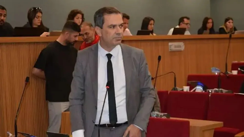 MHP İzmir Grubu’nda şok istifa: Grup Başkan Vekili Bahadır Altınkeser görevinden ayrıldı