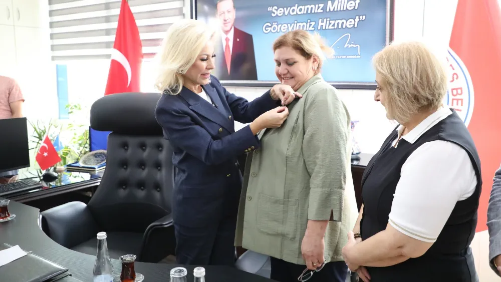 Menderes Yeni Parti meclis üyesi Demir, AK Parti’ye katıldı