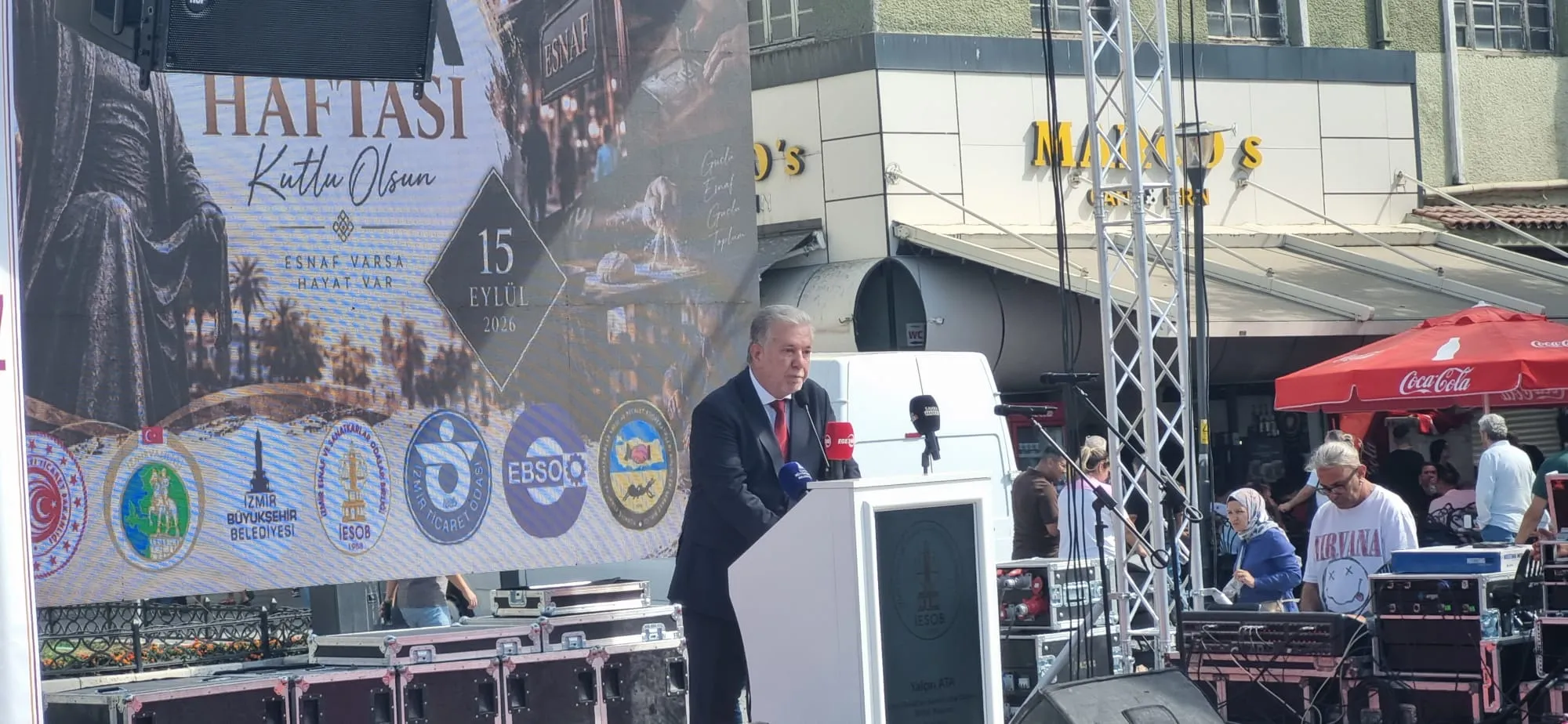 İzmir Esnaf ve Sanatkarlar Odası Başkanı Yalçın Ata, Ahilik Haftası etkinliklerine liderlik etti.