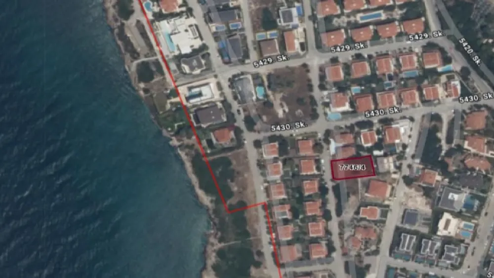 Çeşme’de belediyeye ait 5 arsa toplam 146 milyon lira bedelle satışta