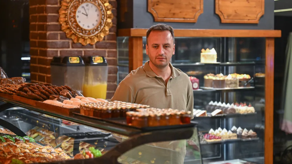 Başkan Eşki’den fırınlara gece yarısı denetimi: Bornova’da kurallara uymayan işletmelere geçit yok!