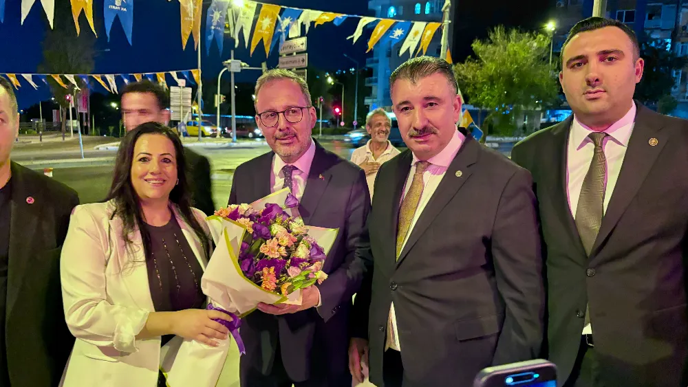Kasapoğlu: İzmir’in kucaklayıcı siyasetiyle 2028-2029’da sandıkları patlatacağız