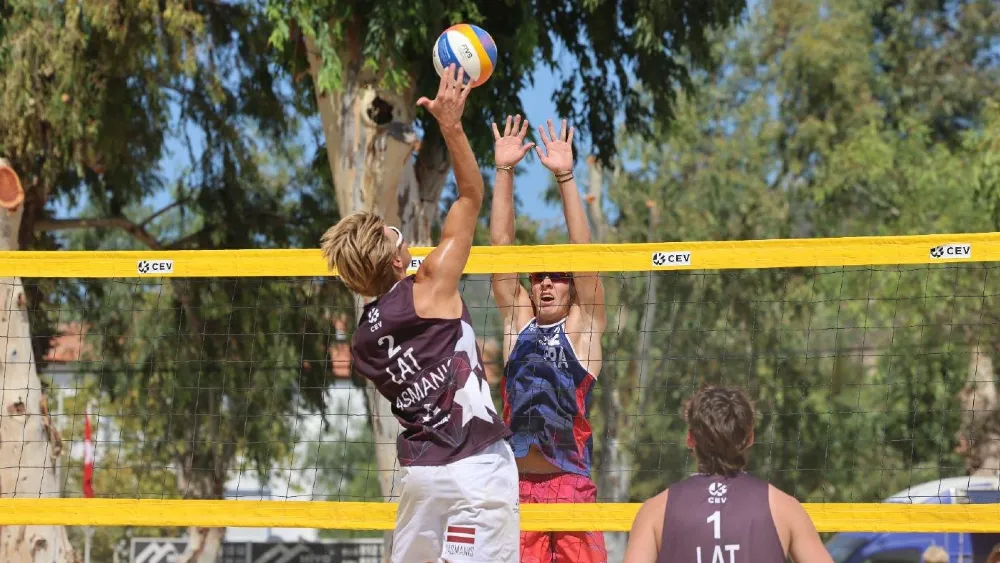 Foça’da Avrupa Plaj Voleybolu Şampiyonası'nda sona doğru