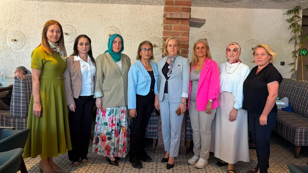 AK Parti İzmir İl Kadın Kolları Başkanı Dalkıran: "İzmir’in her ilçesinde basılmadık yer bırakmayacağız"