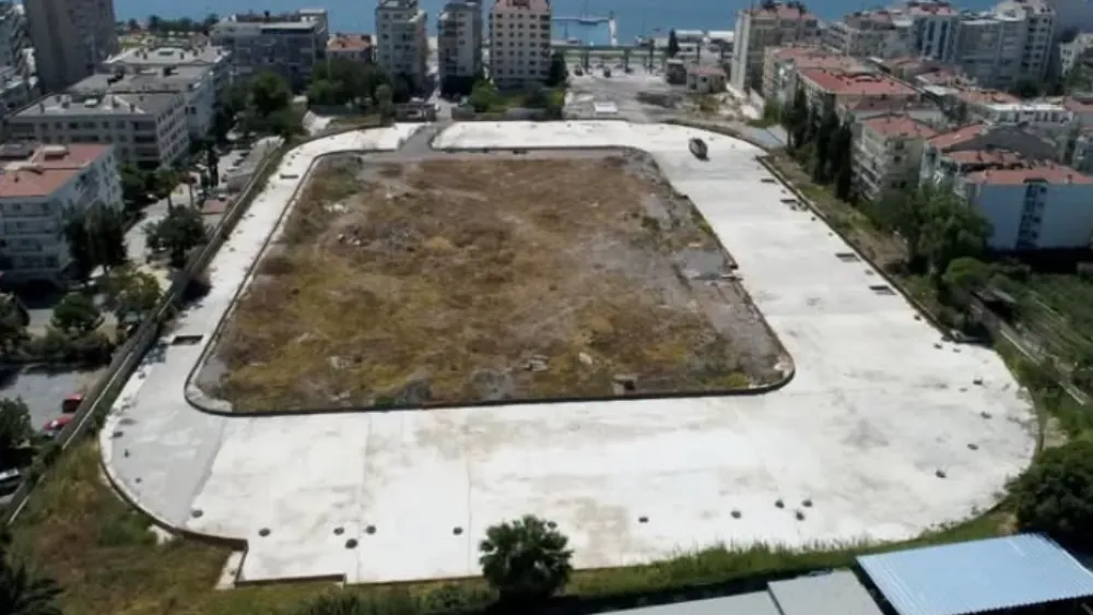 Karşıyaka Zübeyde Hanım Stadı’nın yapım süreçleriyle ilgili yeni bir aşamaya geçildi