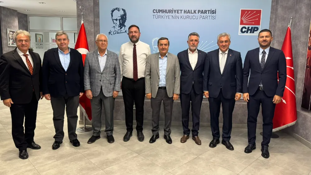 İzmir CHP’de seferberlik…. Belediye başkanları 30 ilçede sahaya iniyor