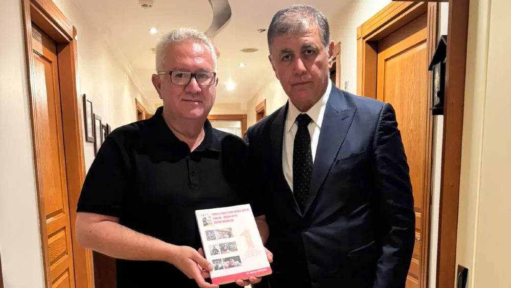 Başkan Tugay’dan Özfatura ailesine başsağlığı ziyareti… O merkeze ismi verilecek