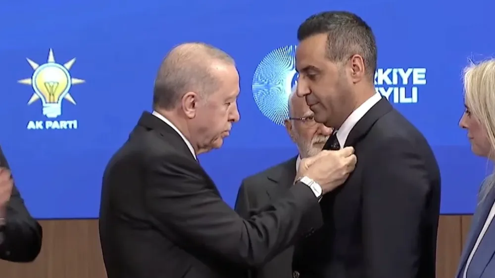 AK Parti’ye geçen Yıldız'dan ilk açıklama: Önce Çiğli, sonra hizmet