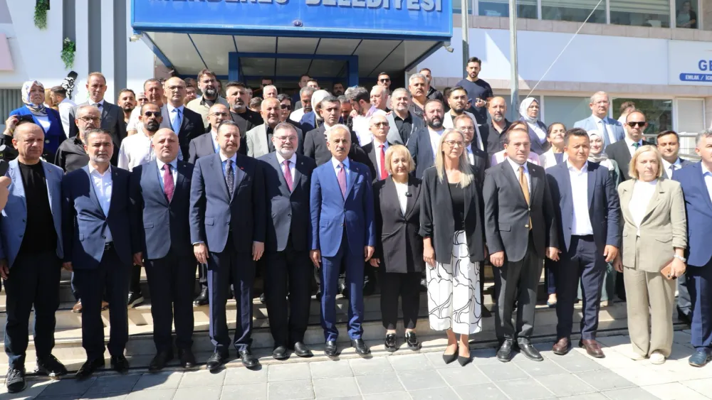 Bakan Uraloğlu’ndan müjde: İzmir'e Menderes-Gümüldür karayolu geliyor
