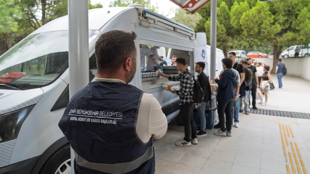 Büyükşehir’den günde 3 bin 200 öğrenciye yemek desteği