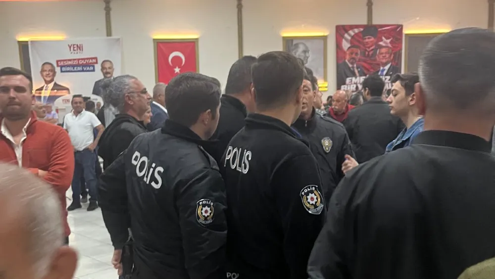 Yeni Parti Buca'da olaylı seçimde yumruklar havada uçtu, sandıklar devrildi, çevik kuvvet müdahale etti.