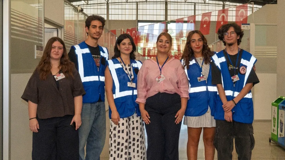 İzmir'de sağlık gönüllüleri ordusu büyüyor