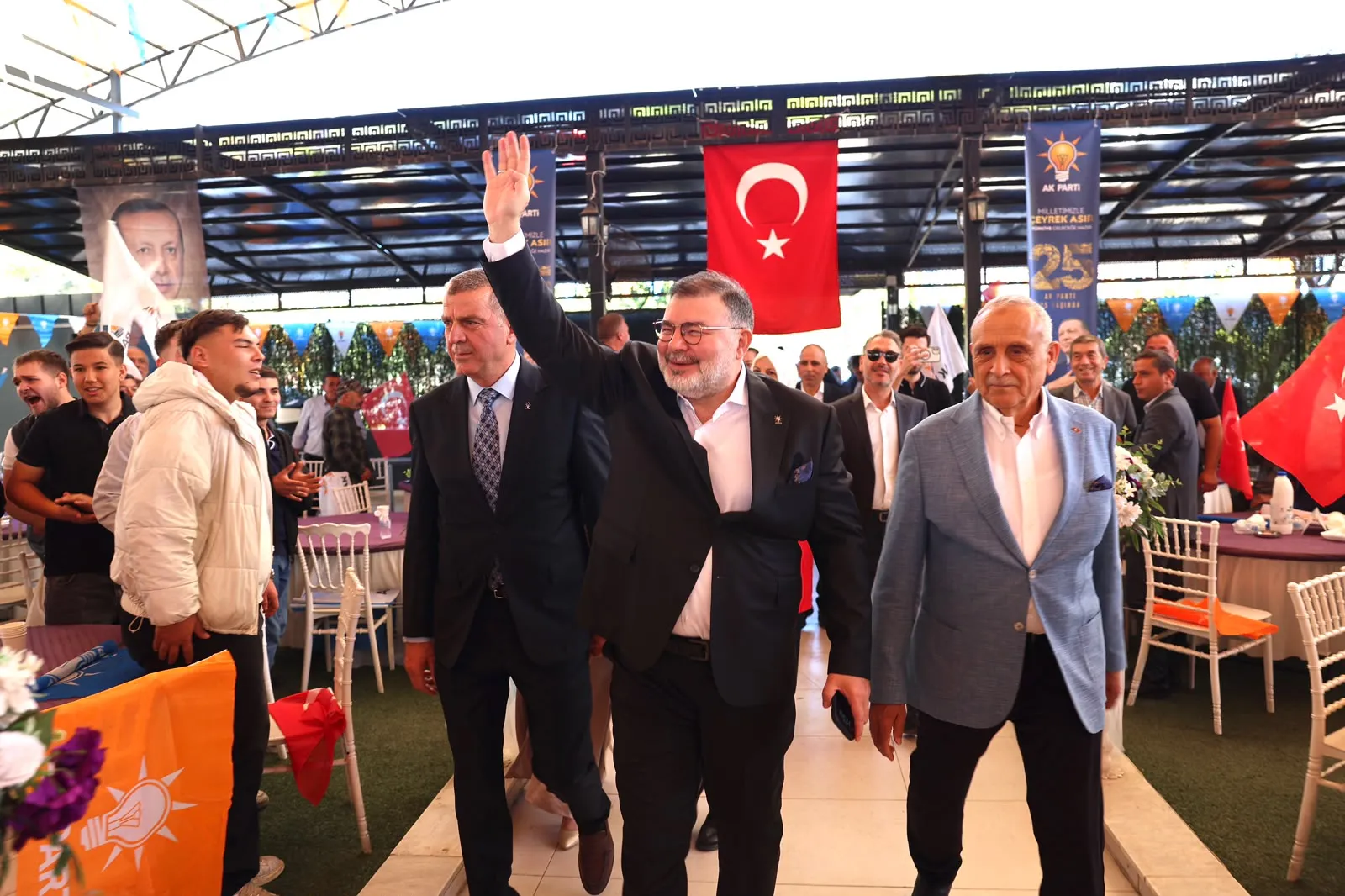 AK Parti İzmir İl Başkanı Bilal Saygılı, Ödemiş'te gündeme dair önemli açıklamalarda bulundu.