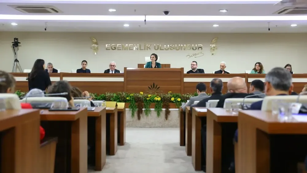 Karabağlar’da şok istifa… Yeni Partili Karakoyfun istifa etti, çoğunluk Cumhur İttifakı'na geçti