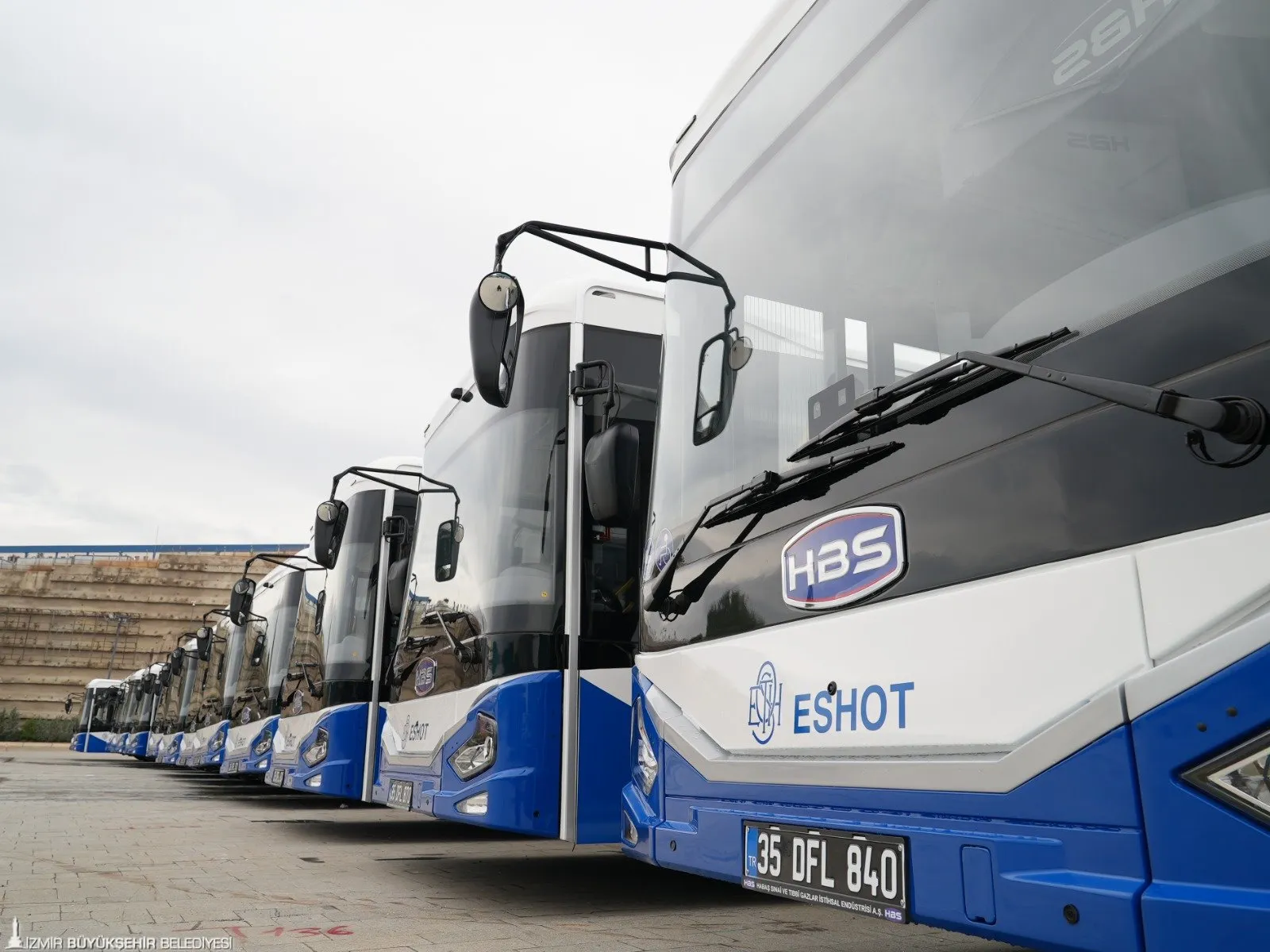 Yeni otobüsler, GSR (General Safety Regulation – Genel Güvenlik Yönetmeliği) kapsamında gelişmiş aktif ve pasif güvenlik sistemleriyle donatıldı.