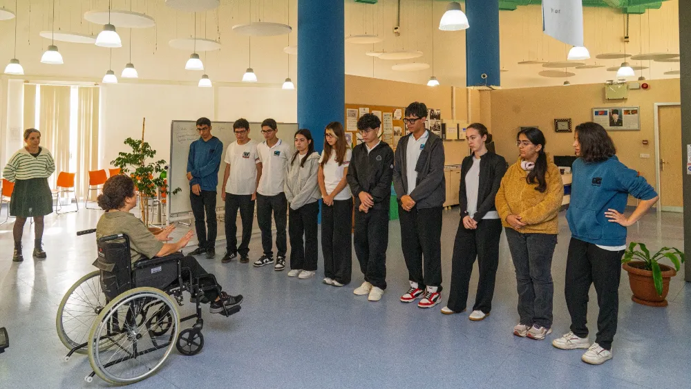 Empati parkuru ile İzmirliler engelleri deneyimleyerek fark ediyor