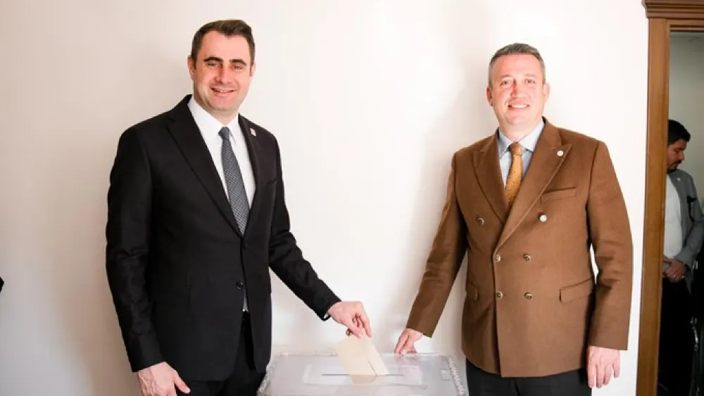 Çağatay Güç oyunu Aliağa'da kullandı: 'Söz, yetki, karar üyelerimizin!'