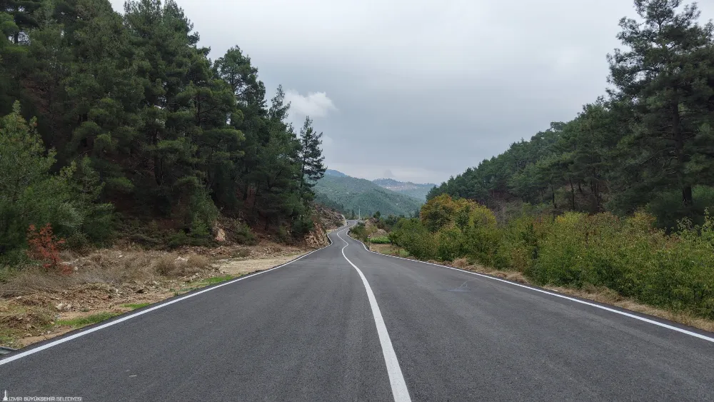 Kiraz’da 10 kilometrelik dev asfalt hamlesi: Umurlu-Nazilli bağlantısı yenilendi