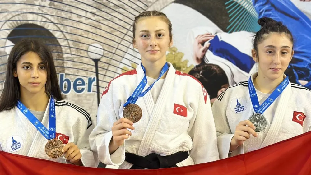 İzmirli judoculardan Balkan Şampiyonası’nda önemli başarı: Üç madalya ile döndüler