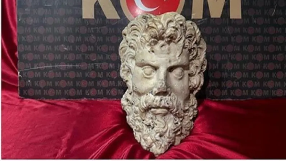 İzmir’de tarihi eser operasyonunda 3 gözaltı