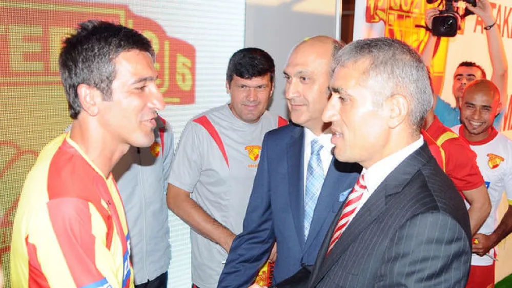 Fon soruşturması Altınbaş Holding’e sıçradı: Göztepe’nin eski başkanı İnan Altınbaş gözaltında